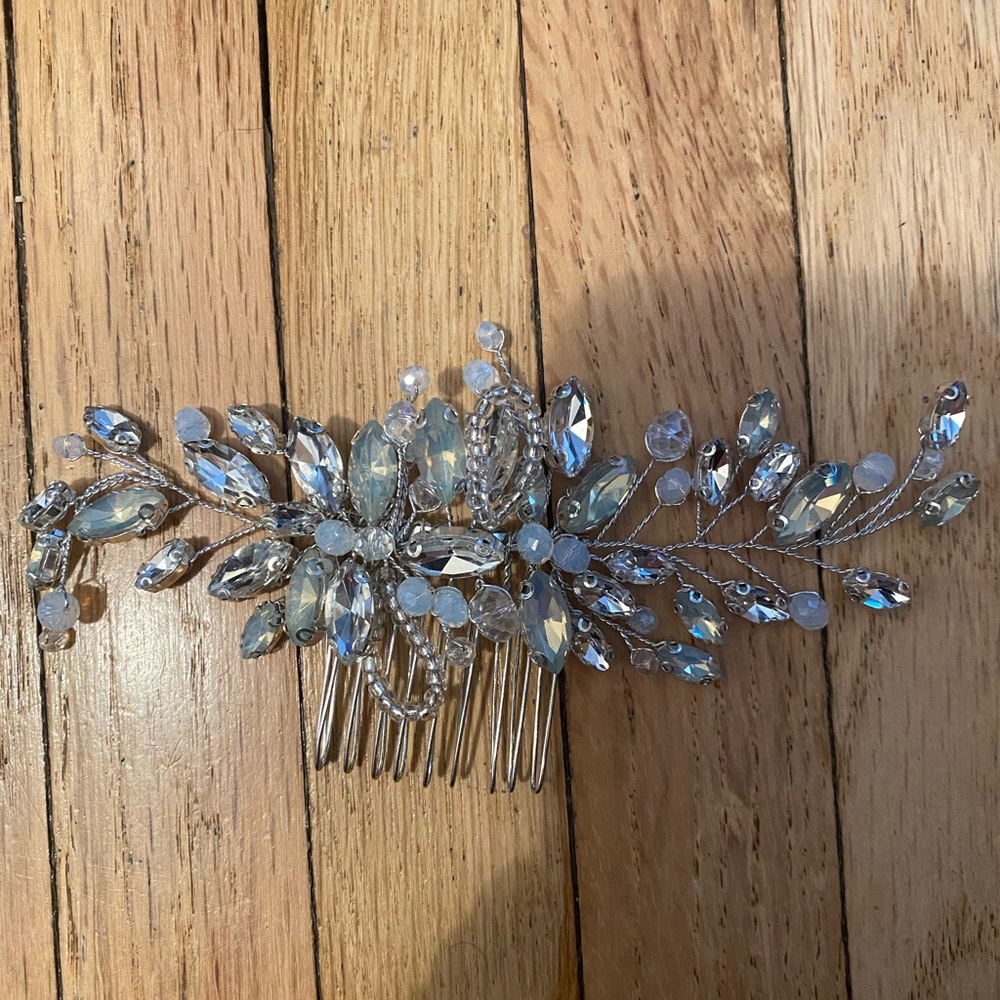 Bridal Rhinestone Hair Comb - Picture 2 of 3